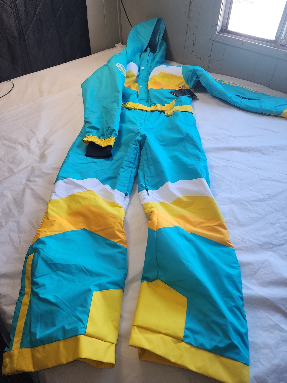 Sun Cruiser Men's Ski Suit Tipsyelves Performance Snow Wear Colorblock Size Larg